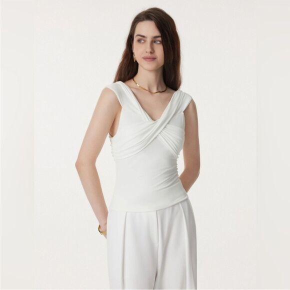 New OGL Eco-SkinKiss® Criss Cross Off Shoulder
New Airy Brami Top - White Size M - Picture 2 of 11